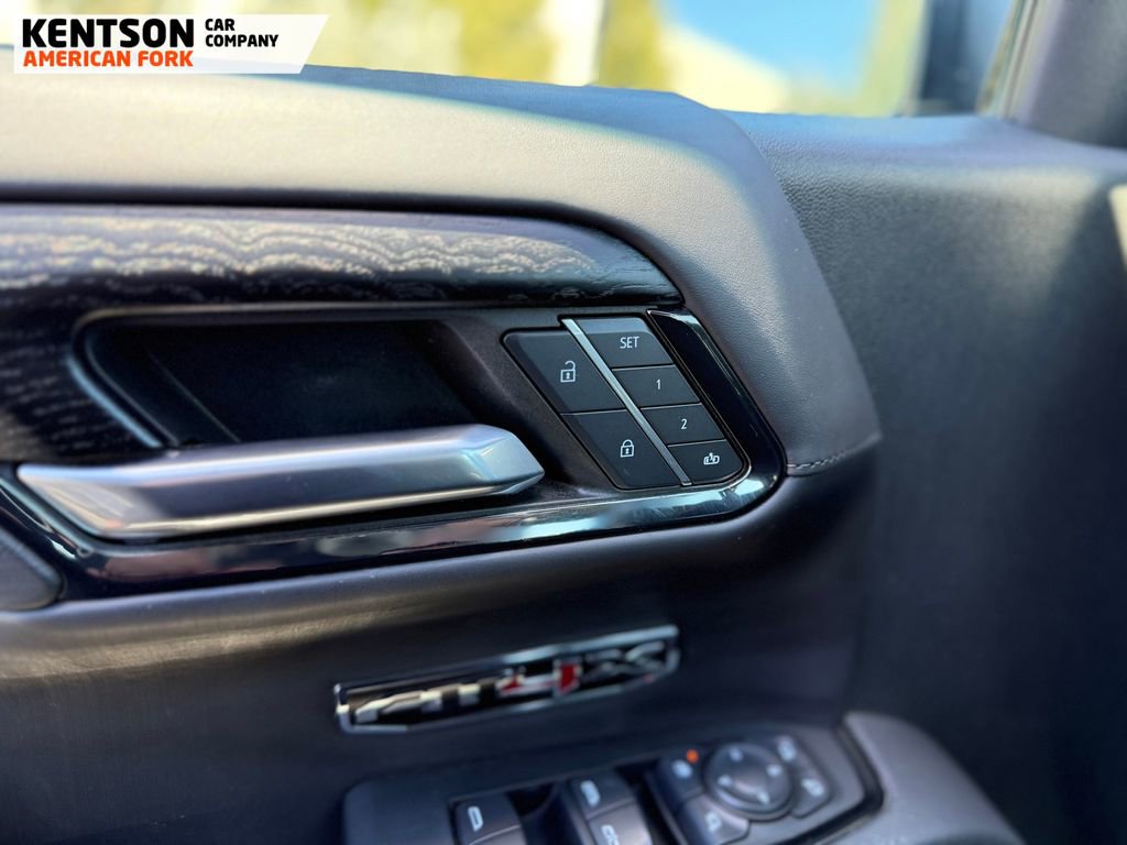 Used 2024 GMC Sierra 1500 AT4X image 26