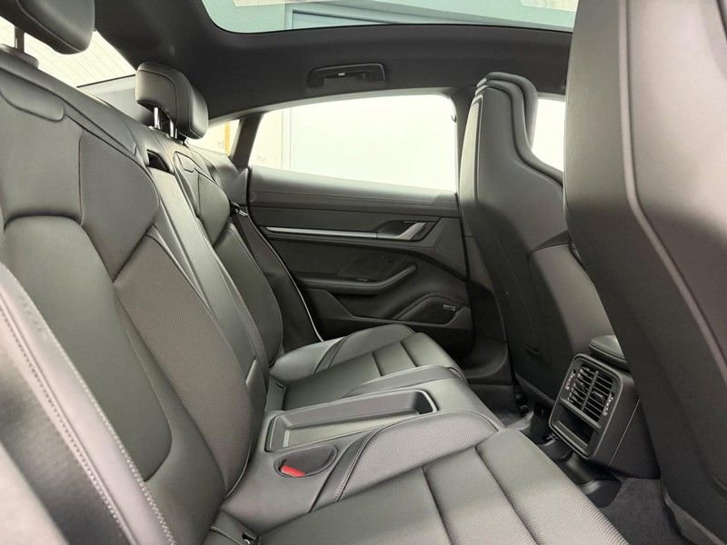 New 2025 Porsche Taycan AWD/4WD image 12