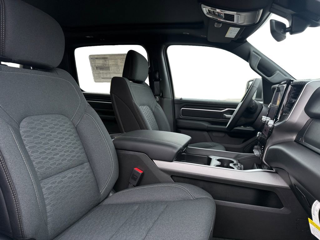 New 2026 RAM 1500 4x4 Crew Cab image 15