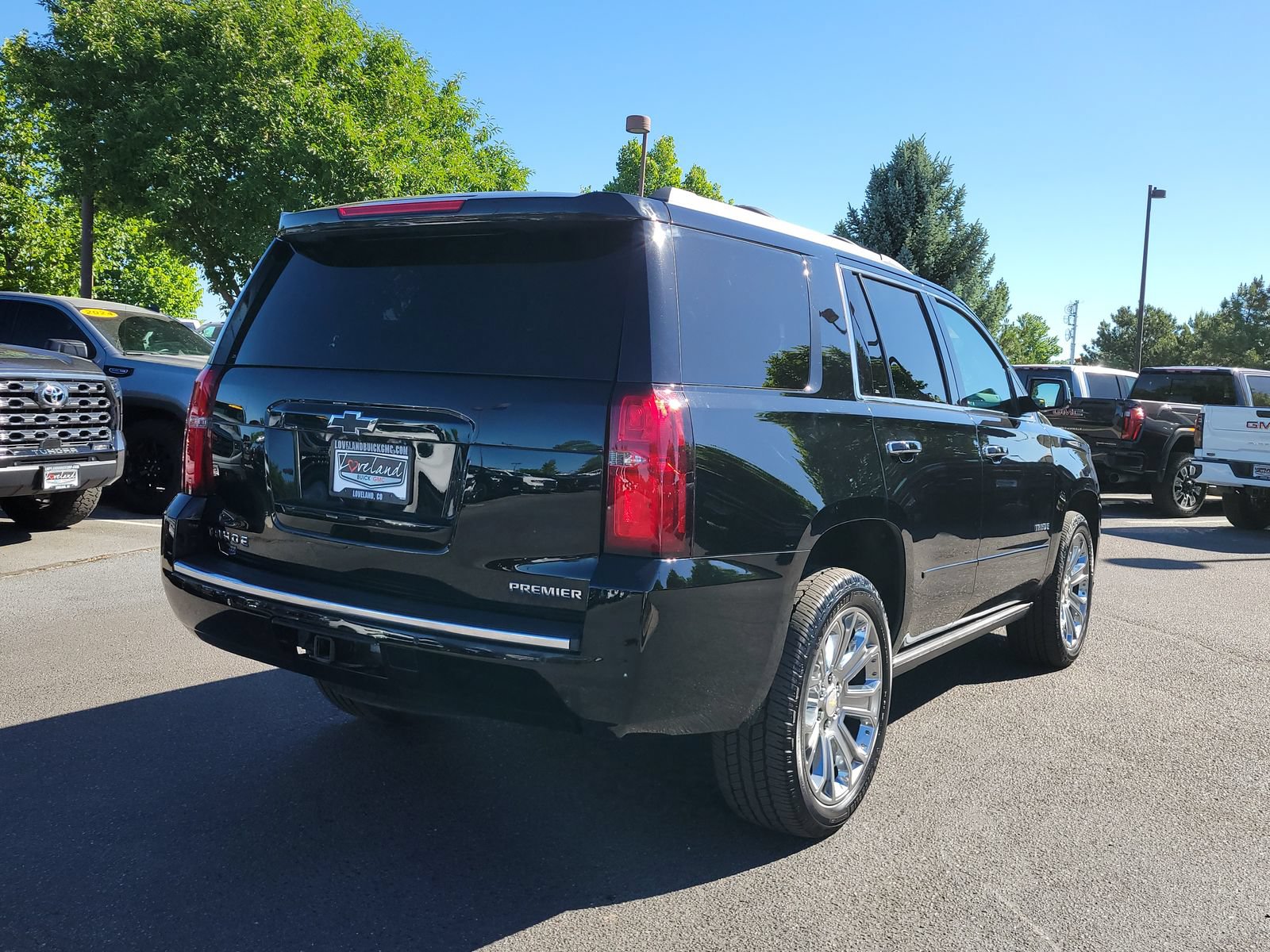 Used 2019 Chevrolet Tahoe Premier AWD/4WD image 3