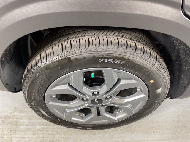 New 2026 Kia Seltos LX image 10