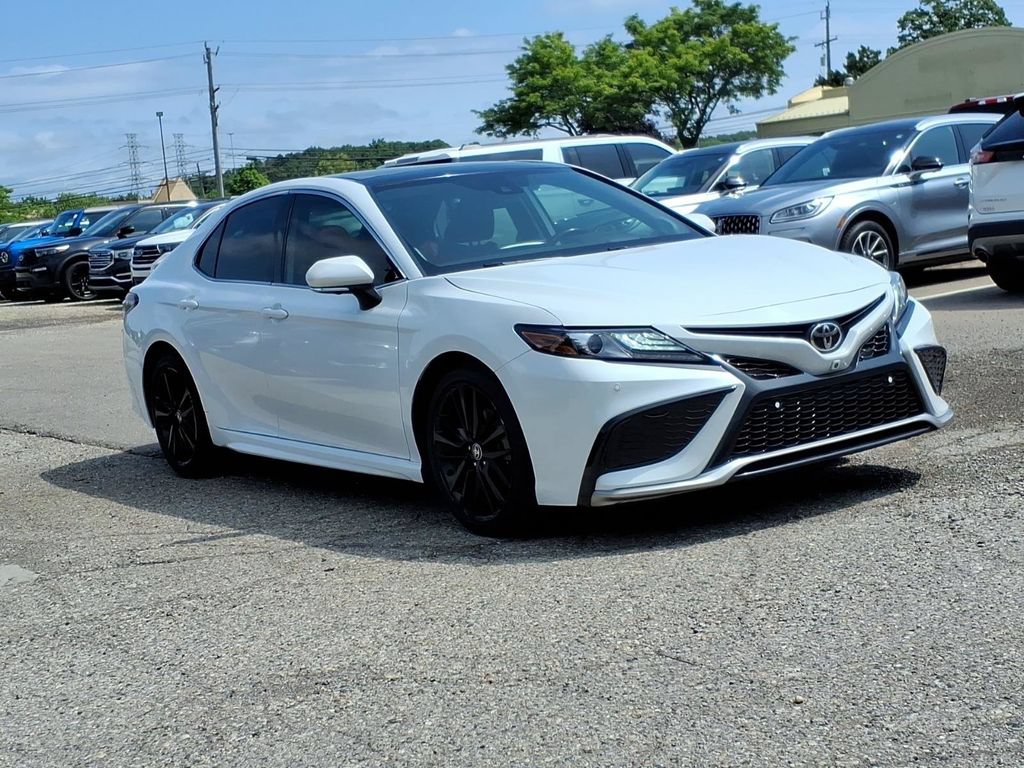 Used 2022 Toyota Camry XSE w/ Navigation Package FWD image 7