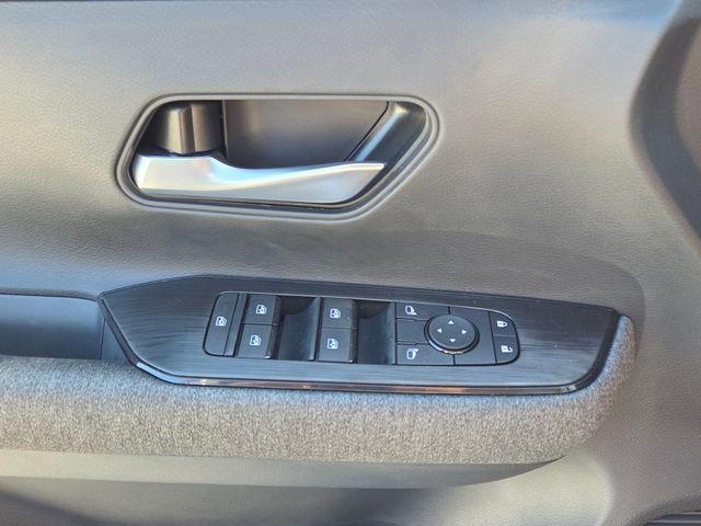 New 2026 Nissan Kicks SV w/ Charging Package image 29