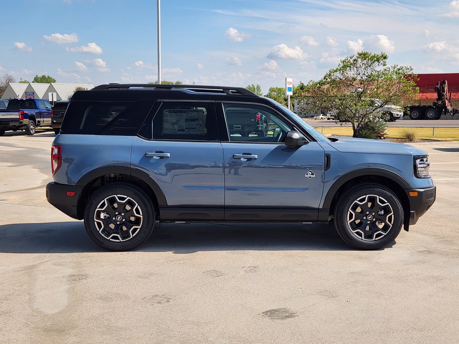 New 2026 Ford Bronco Sport Outer Banks w/ Outer Banks Tech Package+ AWD/4WD image 7