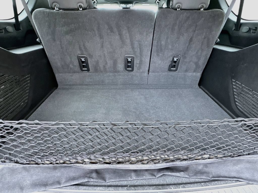 Used 2023 Chevrolet Suburban Premier AWD/4WD image 30