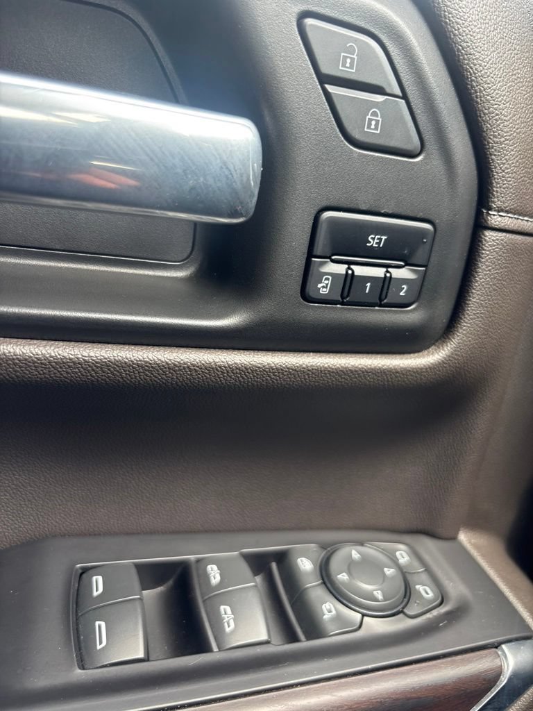 Used 2020 GMC Sierra 1500 SLT w/ SLT Premium Plus Package AWD/4WD image 22