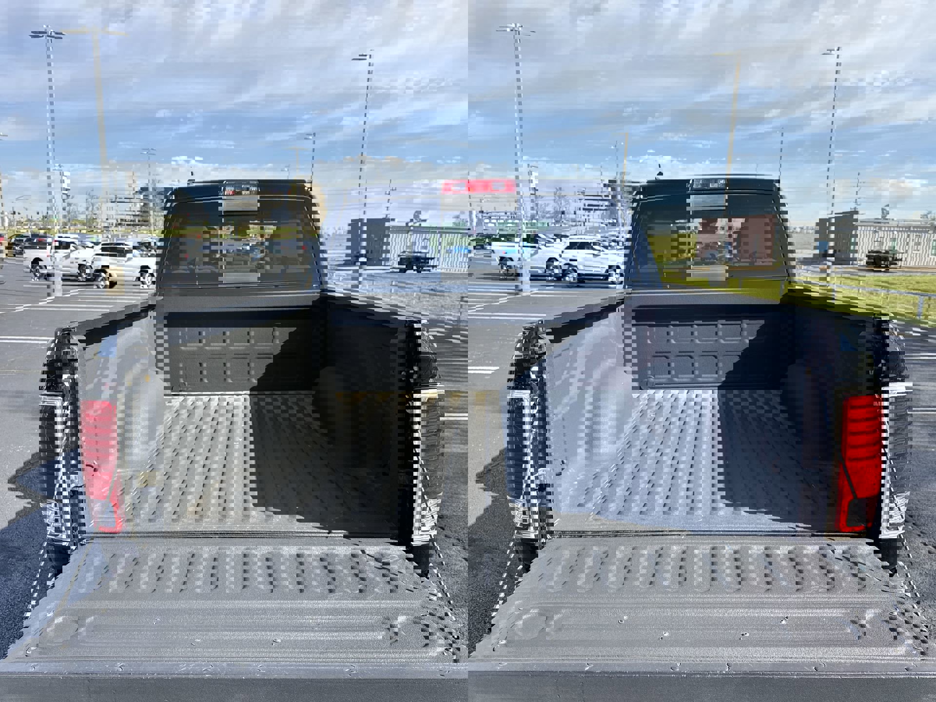 Used 2013 RAM 1500 Laramie w/ Convenience Group image 25