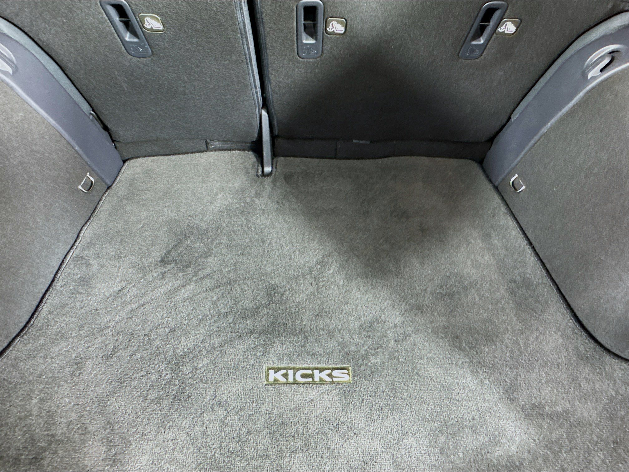 Used 2021 Nissan Kicks S FWD image 33