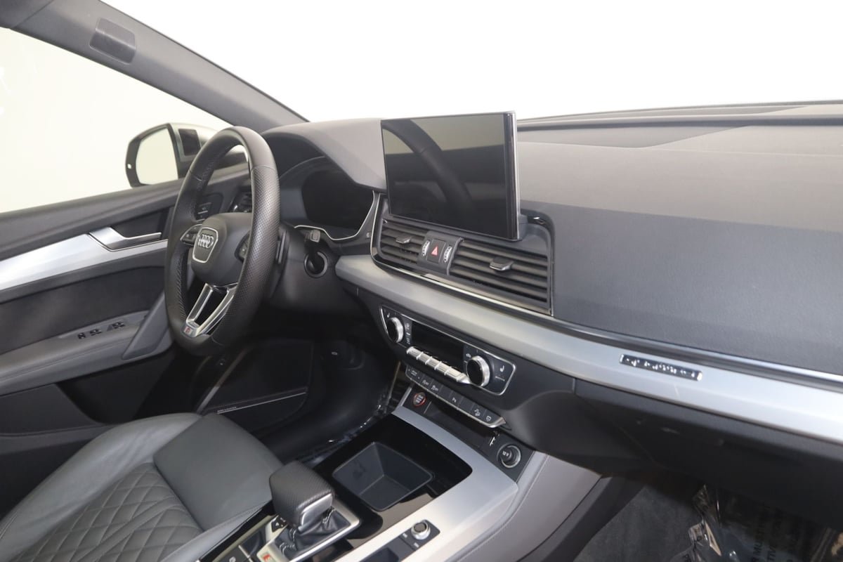 Used 2021 Audi SQ5 Premium Plus w/ Premium Plus Package AWD/4WD image 40