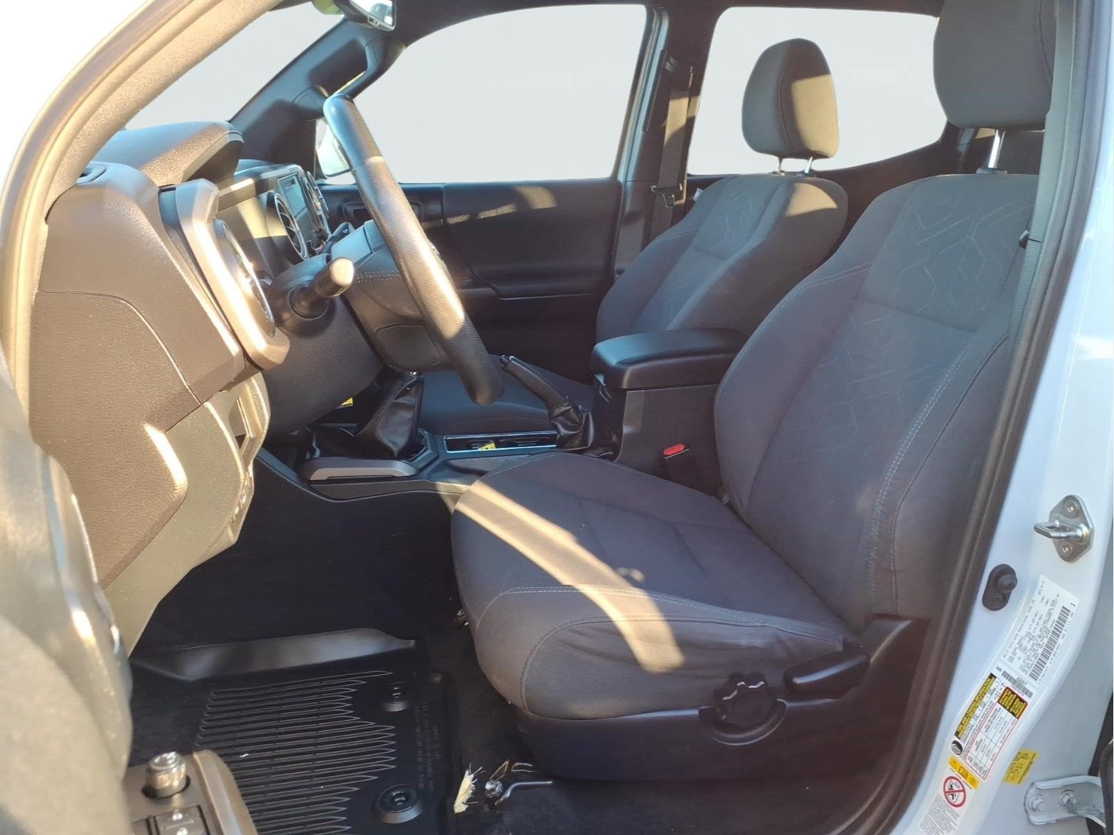 Used 2019 Toyota Tacoma TRD Off-Road AWD/4WD image 25