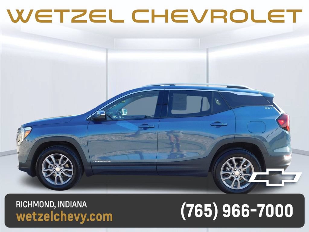 Used 2024 GMC Terrain SLT w/ Tech Package AWD/4WD image 6