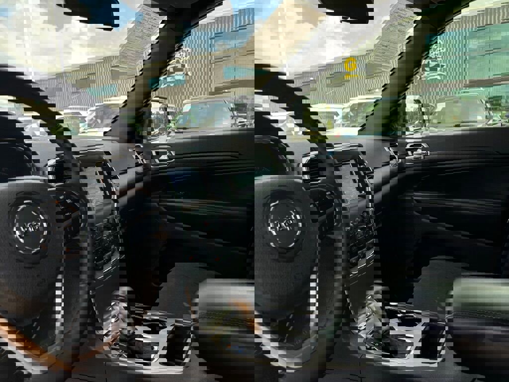 Used 2018 Jeep Grand Cherokee Laredo image 15