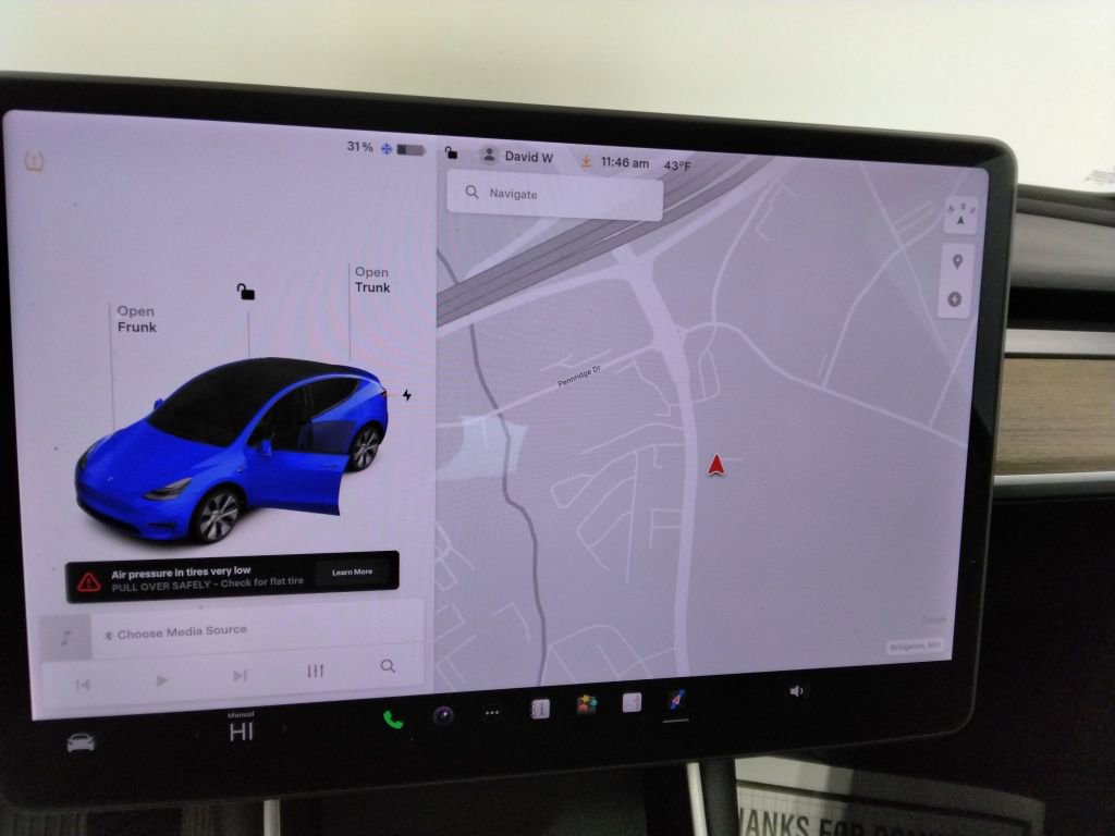 Used 2021 Tesla Model Y Long Range image 19