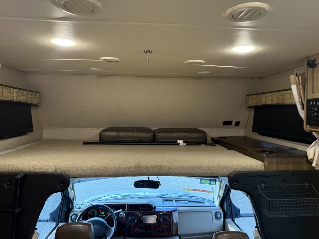 Used 2017 Ford E-450 and Econoline 450 Super Duty w/ Motorhome Prep Package image 57