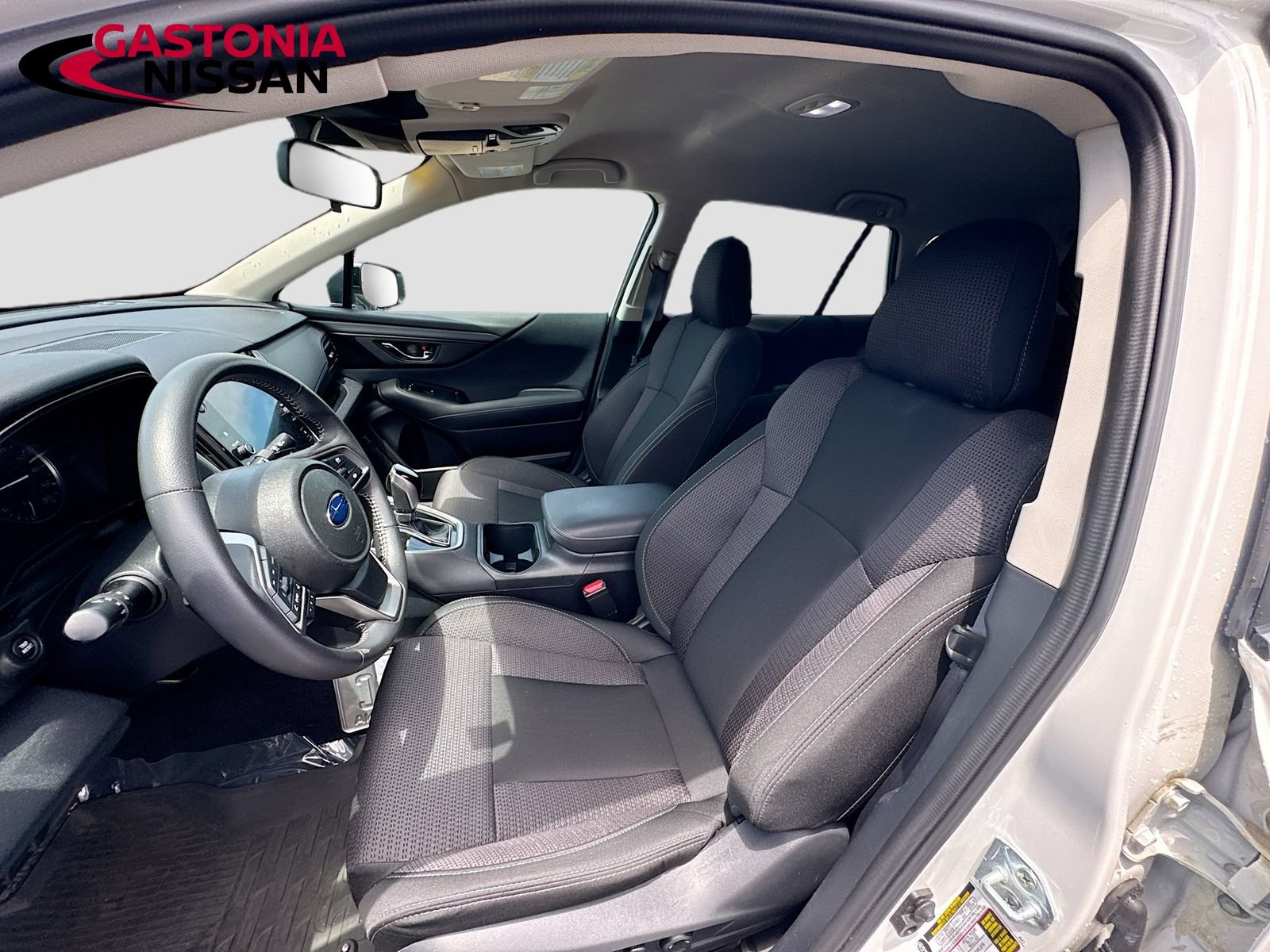 Used 2025 Subaru Outback Premium AWD/4WD image 27
