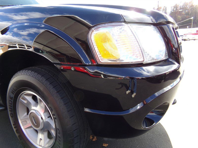 Used 2004 Ford Explorer Sport Trac XLT AWD/4WD image 5