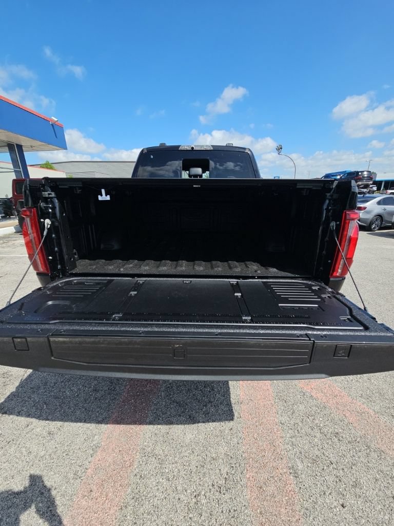 Used 2026 Ford F150 Raptor w/ Equipment Group 803A Raptor R AWD/4WD image 30
