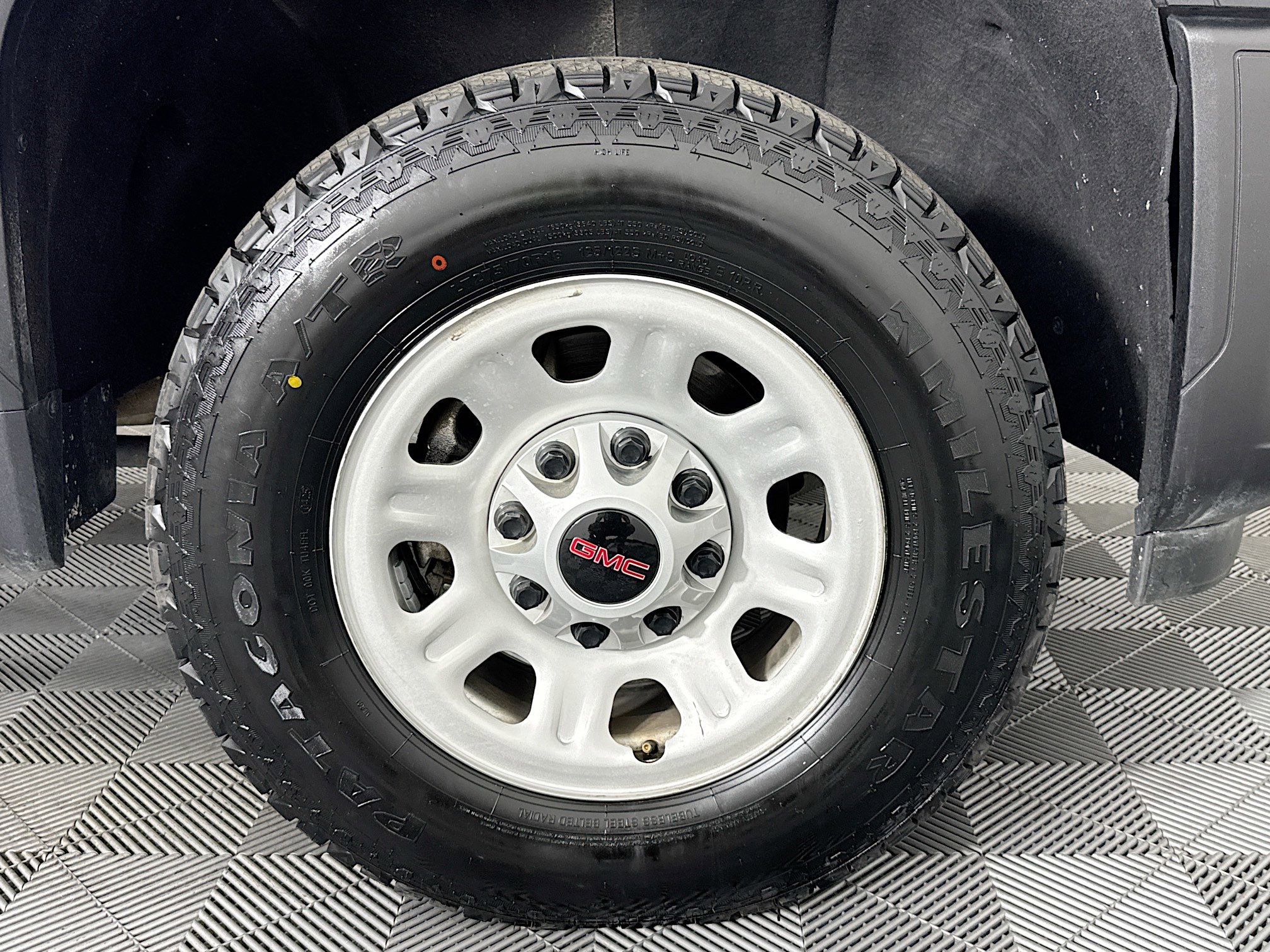 Used 2024 GMC Sierra 2500 Pro w/ Convenience Package image 29