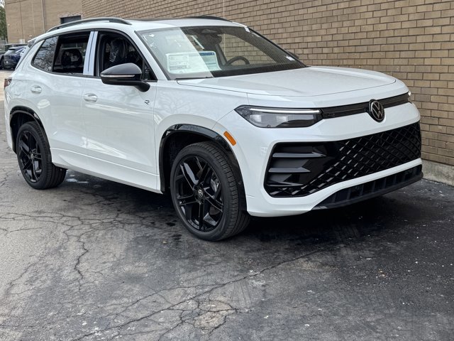 New 2026 Volkswagen Tiguan SE R-Line
