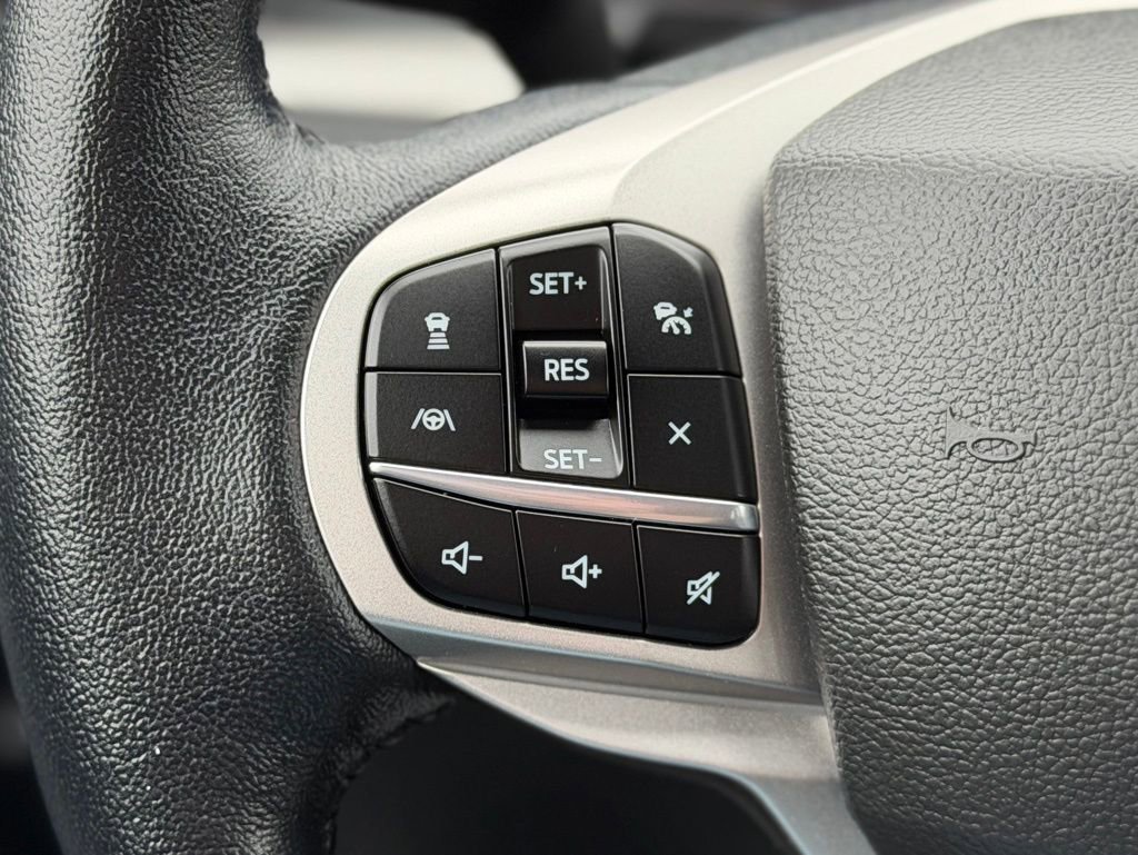 Used 2022 Ford Explorer XLT w/ Equipment Group 202A image 14