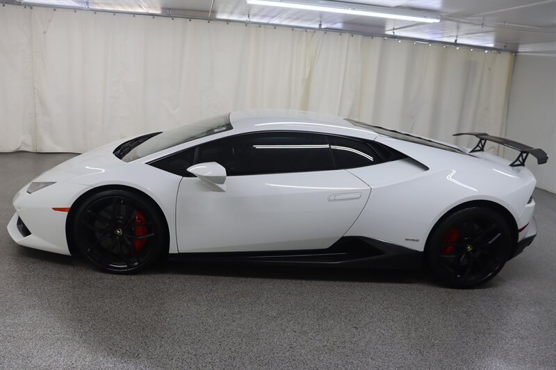 Used 2015 Lamborghini Huracan LP 610-4 AWD/4WD image 4