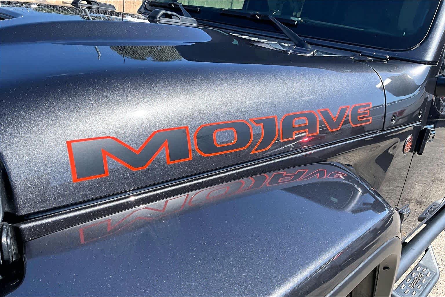 Used 2023 Jeep Gladiator Mojave w/ LED Lighting Group AWD/4WD image 12