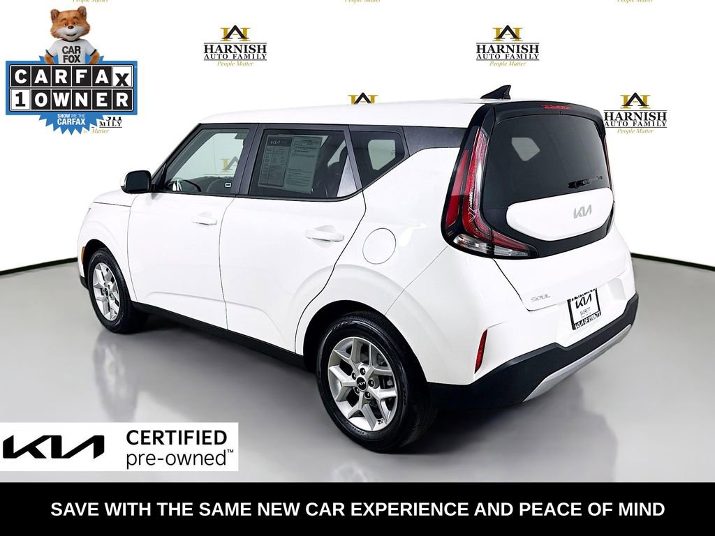 Certified 2025 Kia Soul LX w/ LX Technology Package FWD image 5