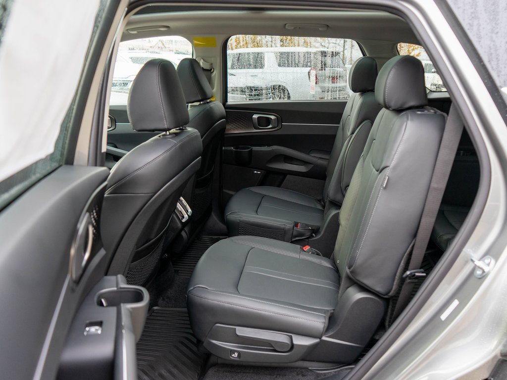 New 2026 Kia Sorento EX w/ EX Premium Package AWD/4WD image 14