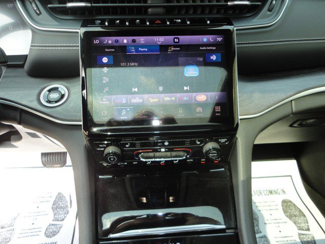 Used 2022 Jeep Grand Cherokee Limited AWD/4WD image 6