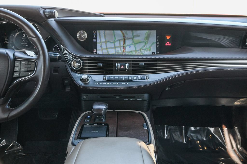 Used 2020 Lexus LS 500 w/ Accessory Package (Z1) RWD image 13
