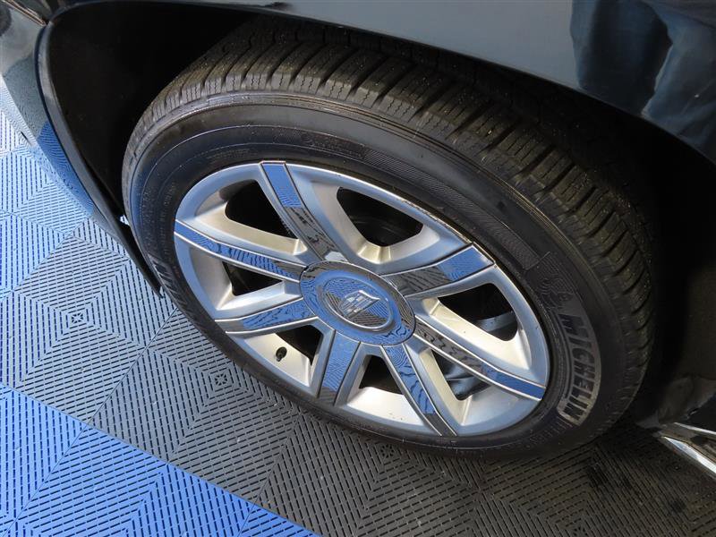 Used 2020 Cadillac Escalade Premium Luxury AWD/4WD image 6