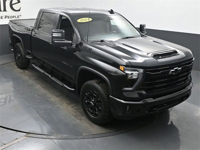 Used 2024 Chevrolet Silverado 2500 LTZ w/ LTZ Plus Package image 46