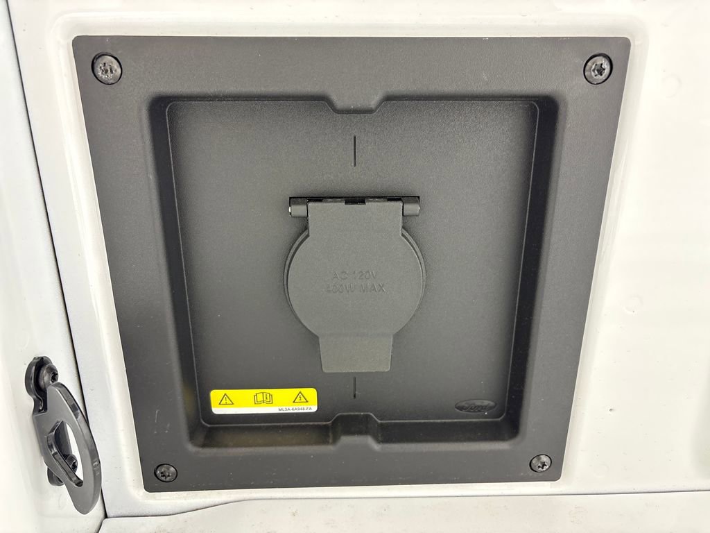 New 2026 Ford F150 Lariat w/ Equipment Group 502A High image 30