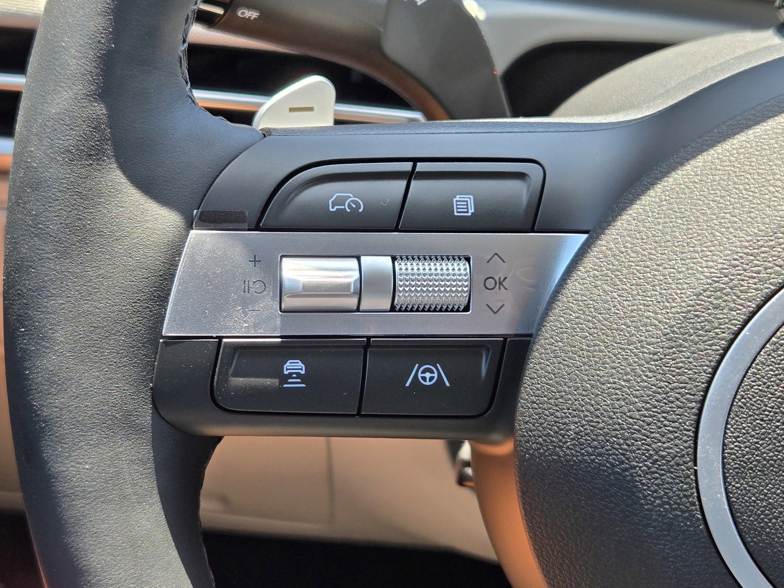 New 2025 Hyundai Tucson Limited image 21