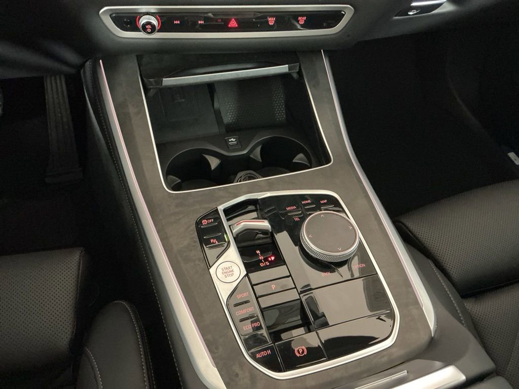 Certified 2025 BMW X5 sDrive40i w/ Parking Assistance Package RWD image 13