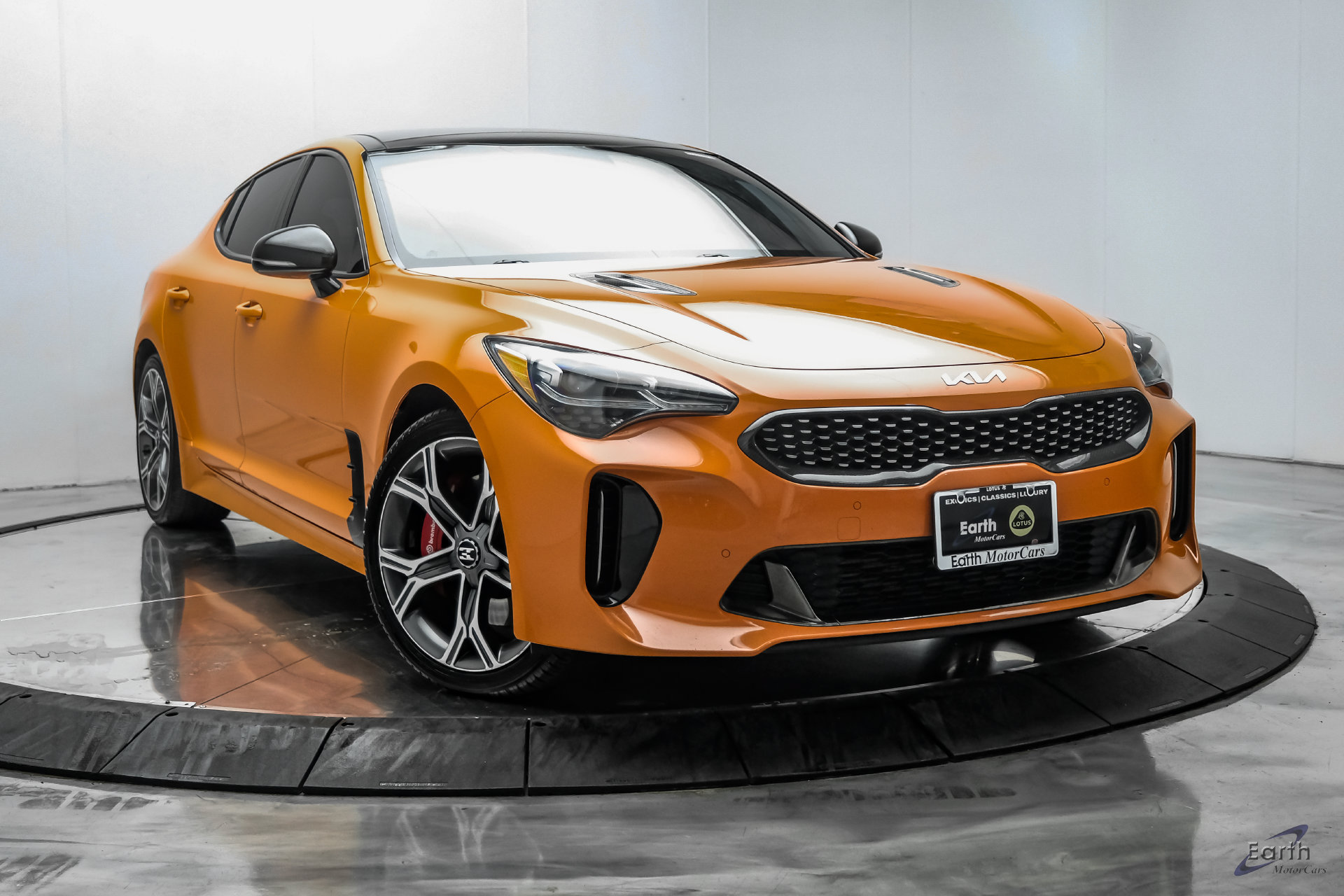 Used 2019 Kia Stinger GTS RWD image 24