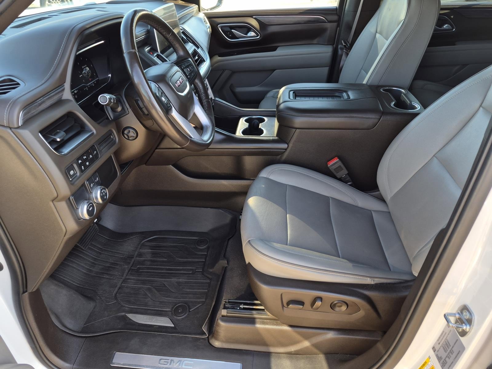 Certified 2022 GMC Yukon SLT w/ SLT Premium Package image 12