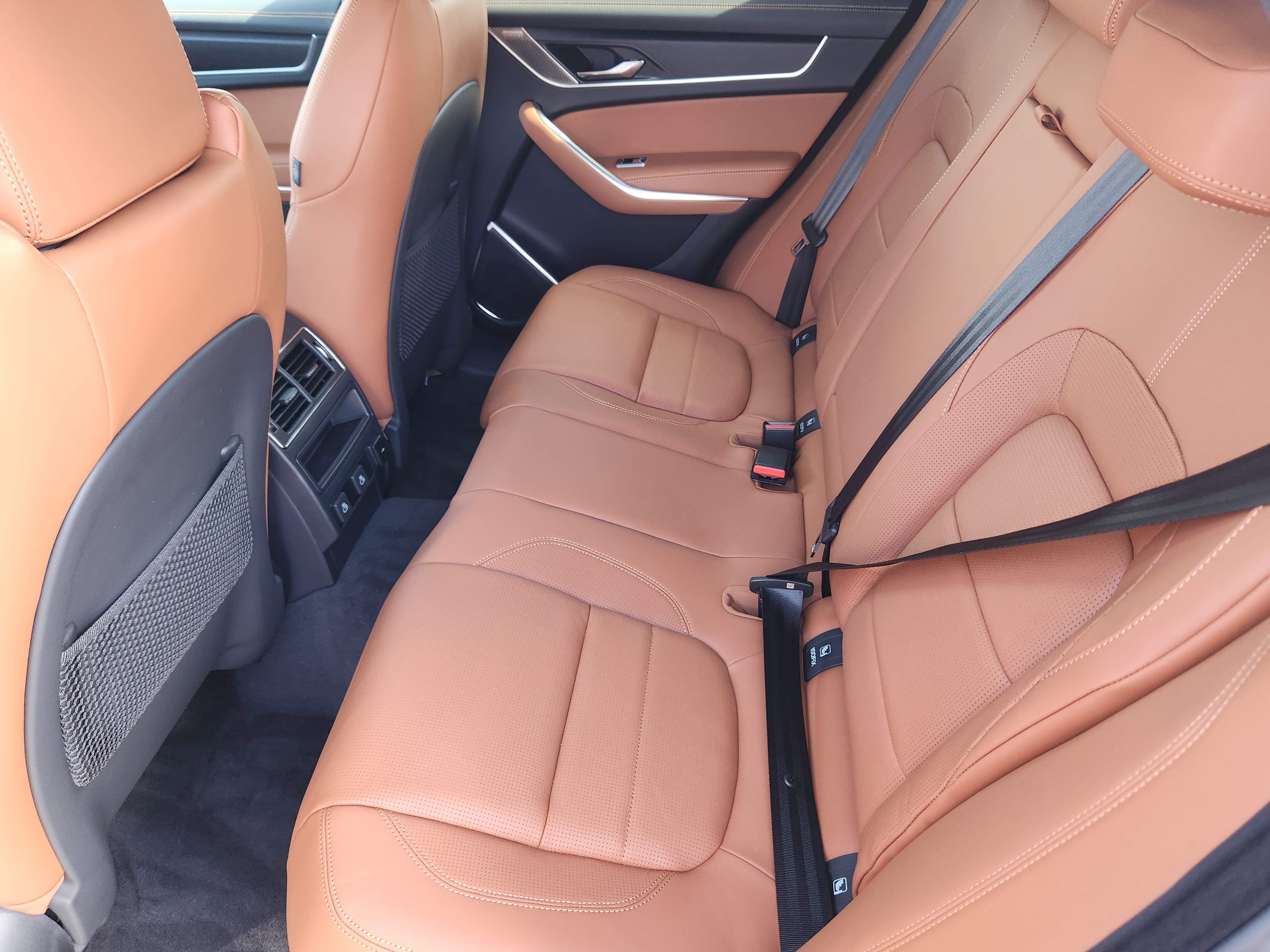 New 2026 Jaguar F-PACE R-Dynamic S image 16