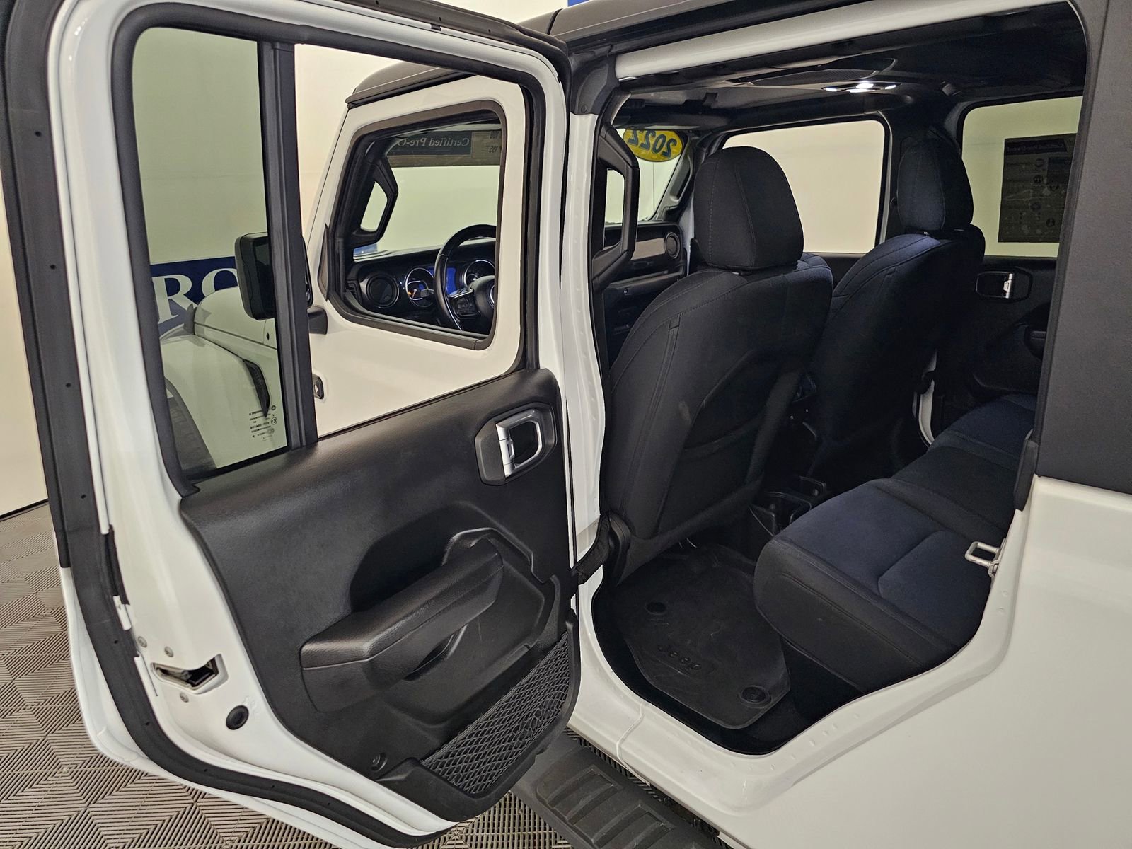 Used 2022 Jeep Gladiator Sport image 46