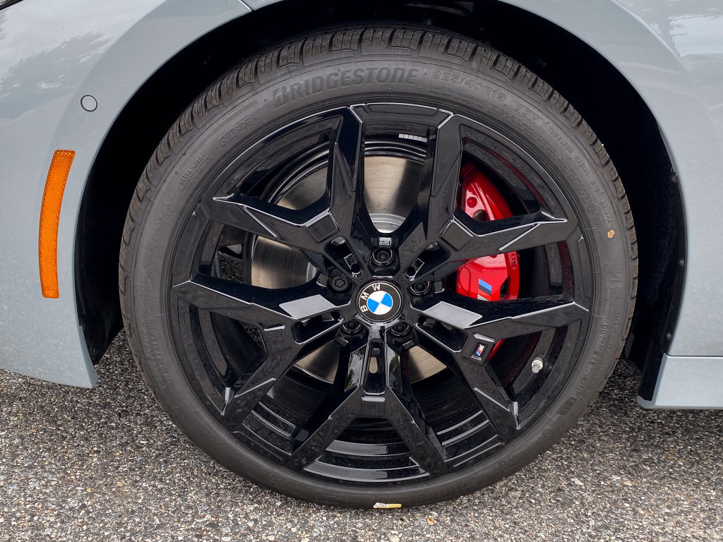 New 2026 BMW 330i xDrive Sedan w/ M Sport Package AWD/4WD image 9
