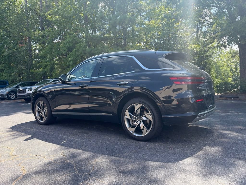 Used 2023 Genesis Electrified GV70 AWD/4WD image 4