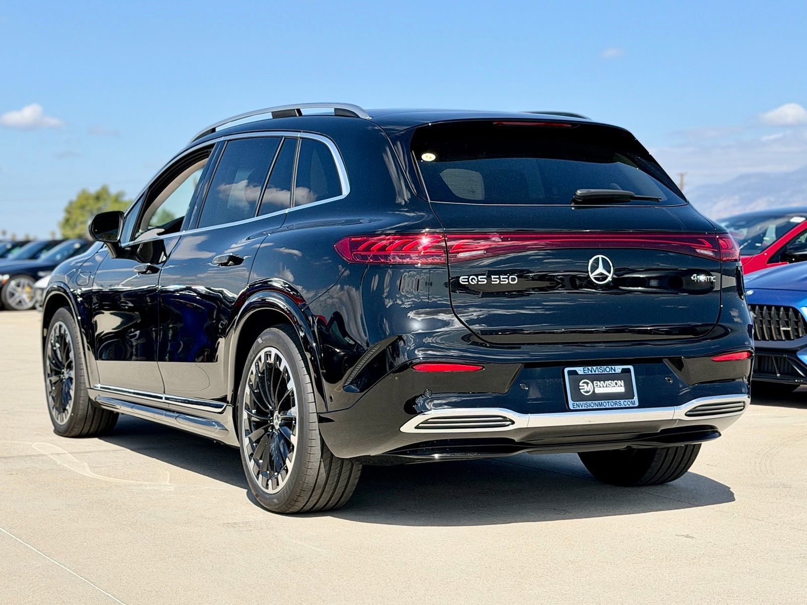 New 2026 Mercedes-Benz EQS 550 4MATIC SUV image 8