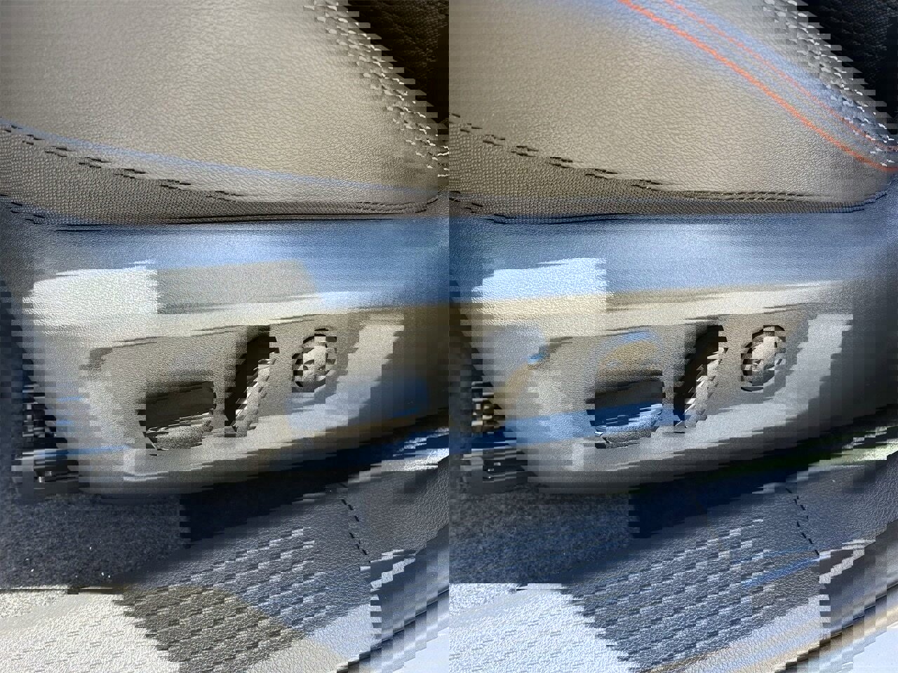 New 2026 Nissan Rogue SV image 24