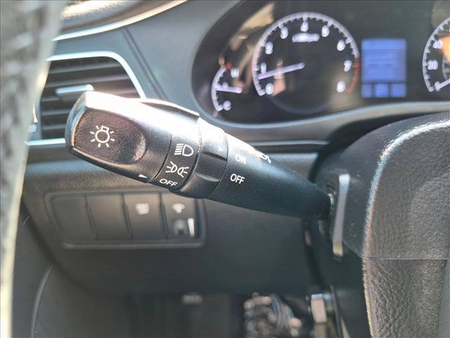 Used 2013 Hyundai Genesis 3.8 w/ Premium Pkg RWD image 15