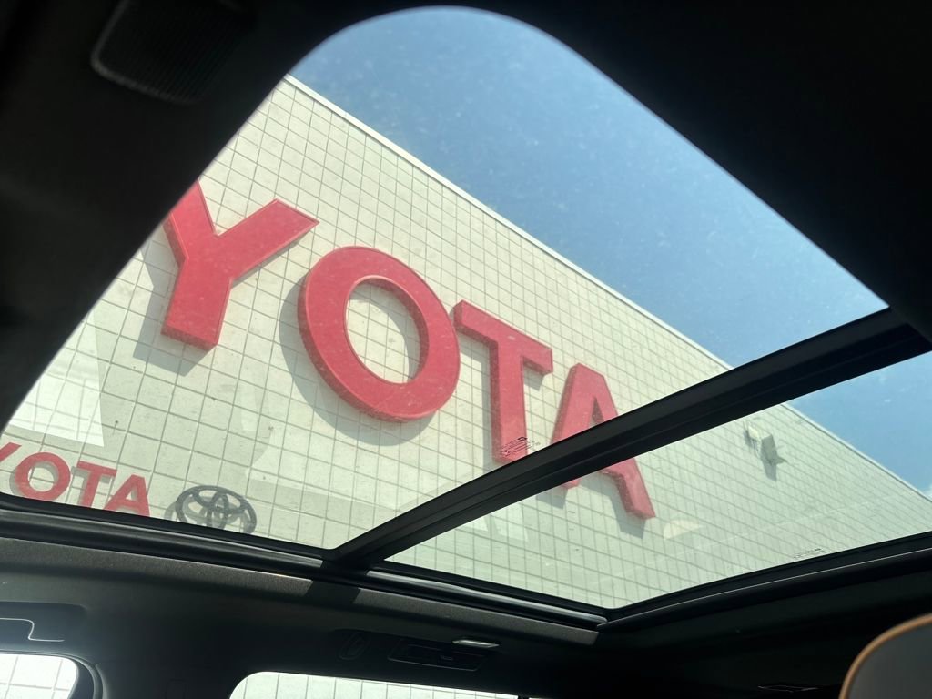 Used 2021 GMC Yukon XL AT4 w/ Rear Media and Nav Package image 18