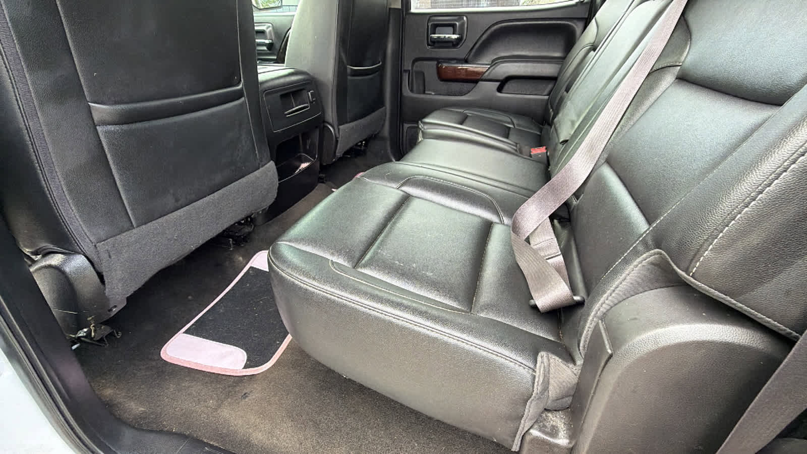 Used 2017 GMC Sierra 2500 SLT w/ Suspension Package, Off-Road image 17