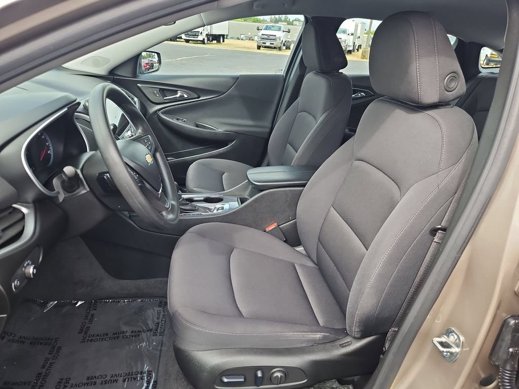 Used 2024 Chevrolet Malibu LT FWD image 21