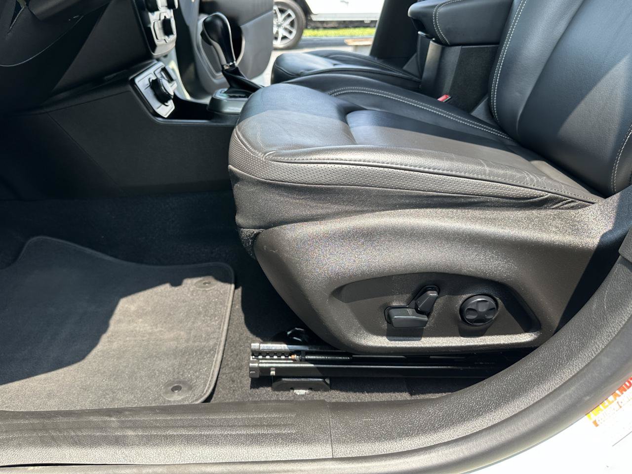 Used 2020 Jeep Renegade Limited w/ UConnect 8.4 Nav Group AWD/4WD image 26