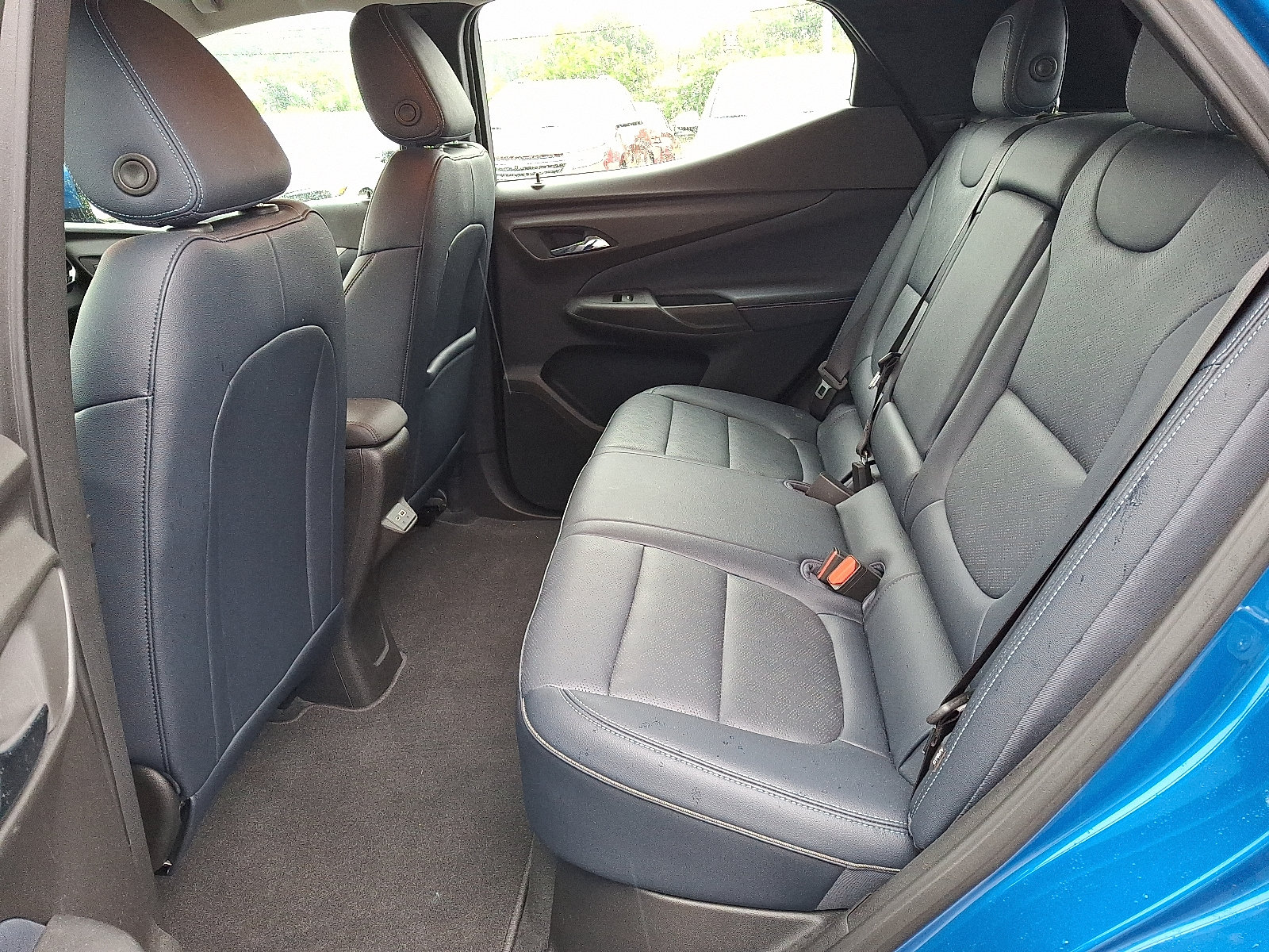 Certified 2023 Chevrolet Bolt EUV LT w/ Convenience Package FWD image 11
