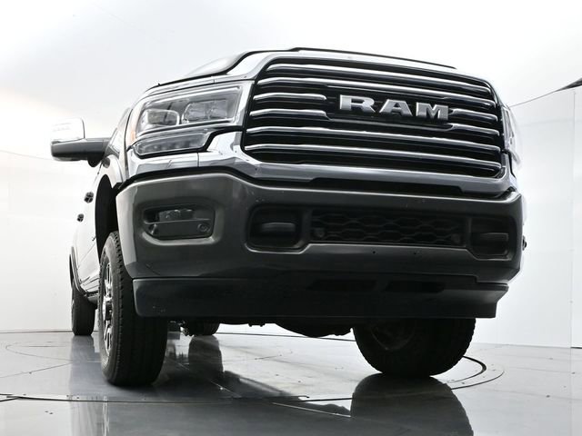 Used 2024 RAM 3500 Limited w/ Safety Group image 29